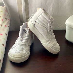 Like new white vans high tops 5toddler